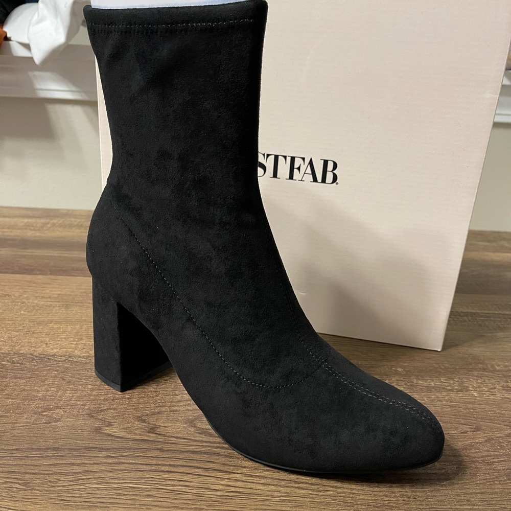 Just fab black boots.